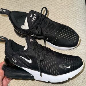 Nike Air Max 270 Women’s 8.5